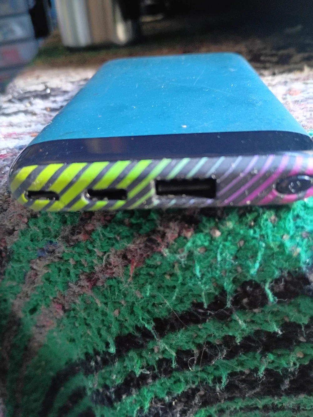 The Unbranded Brand compact teal